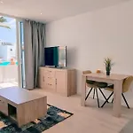 아파트 Airconditioned 2bed Poolside *